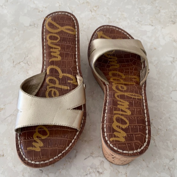 Sam Edelman gold sandals - Picture 1 of 3